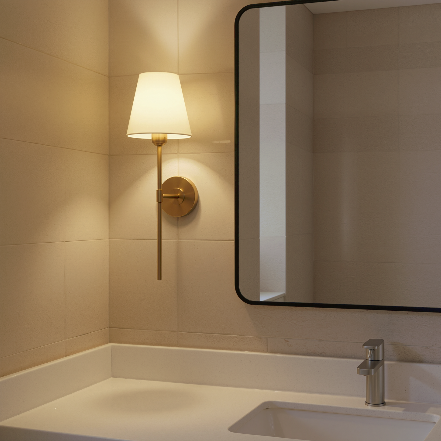 LuxeNord™ Industrial Wall Light